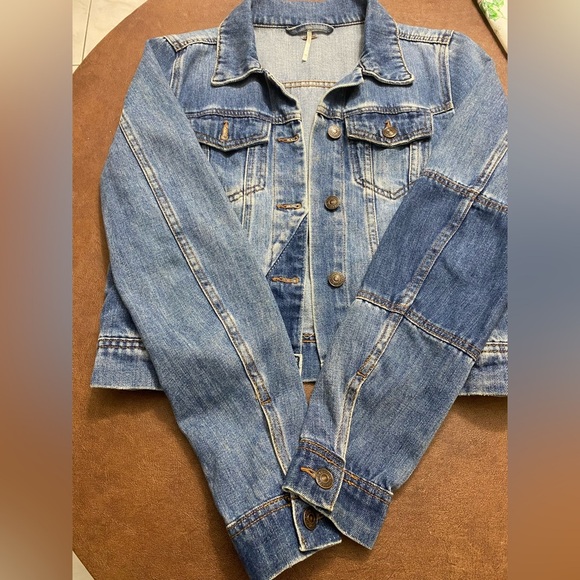 Free People Denim fades blue Jacket patchwork size XS - Picture 7 of 7